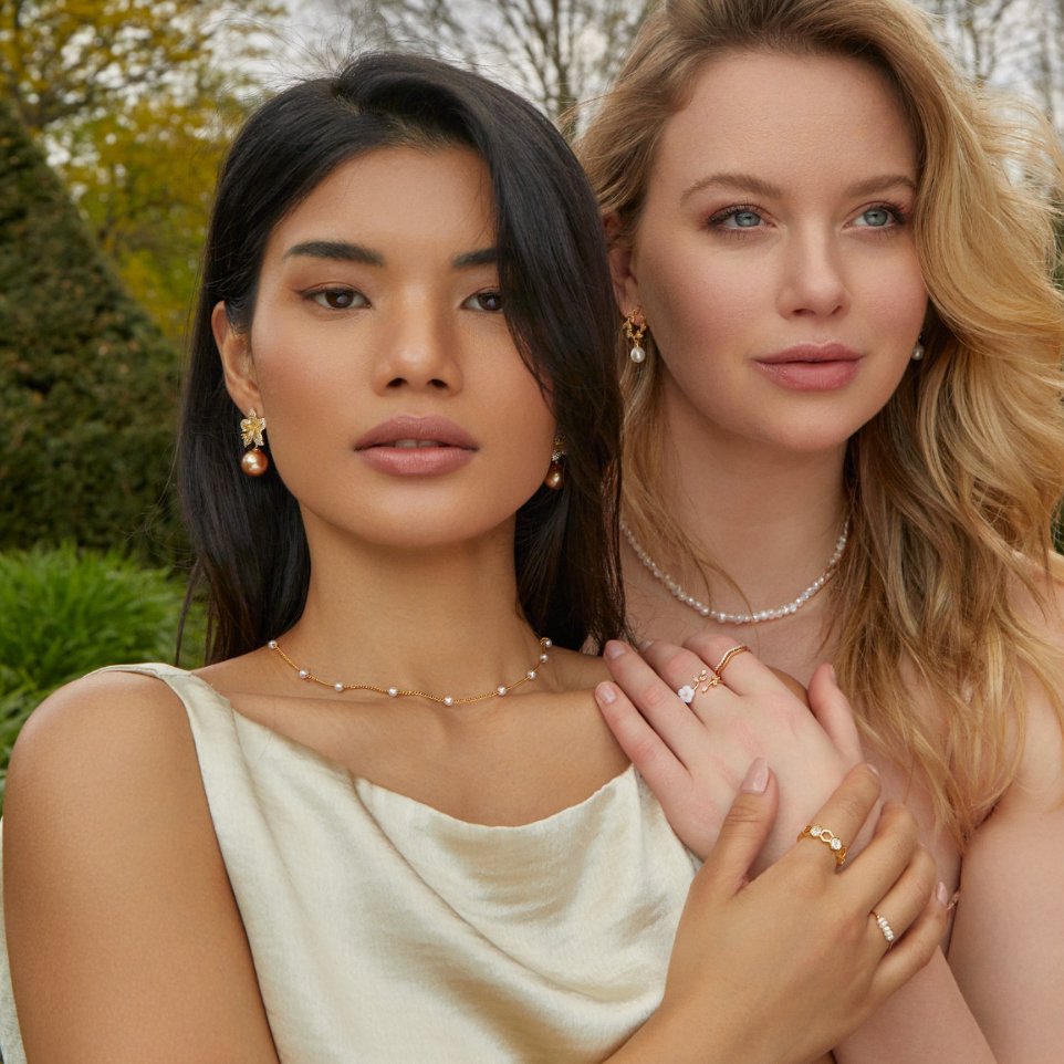 Gold Pearl Necklace